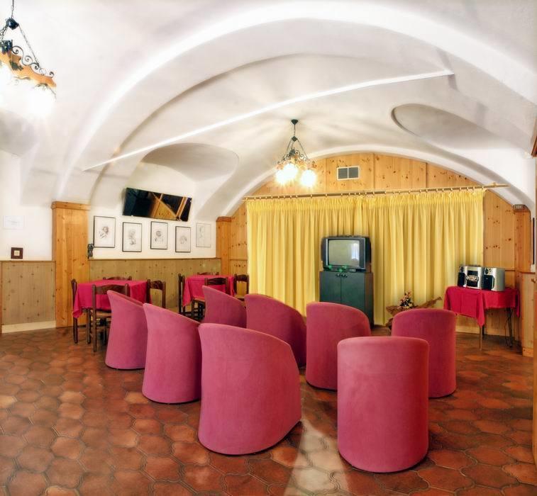 Albergo Il Castellino Boario Terme Exterior foto